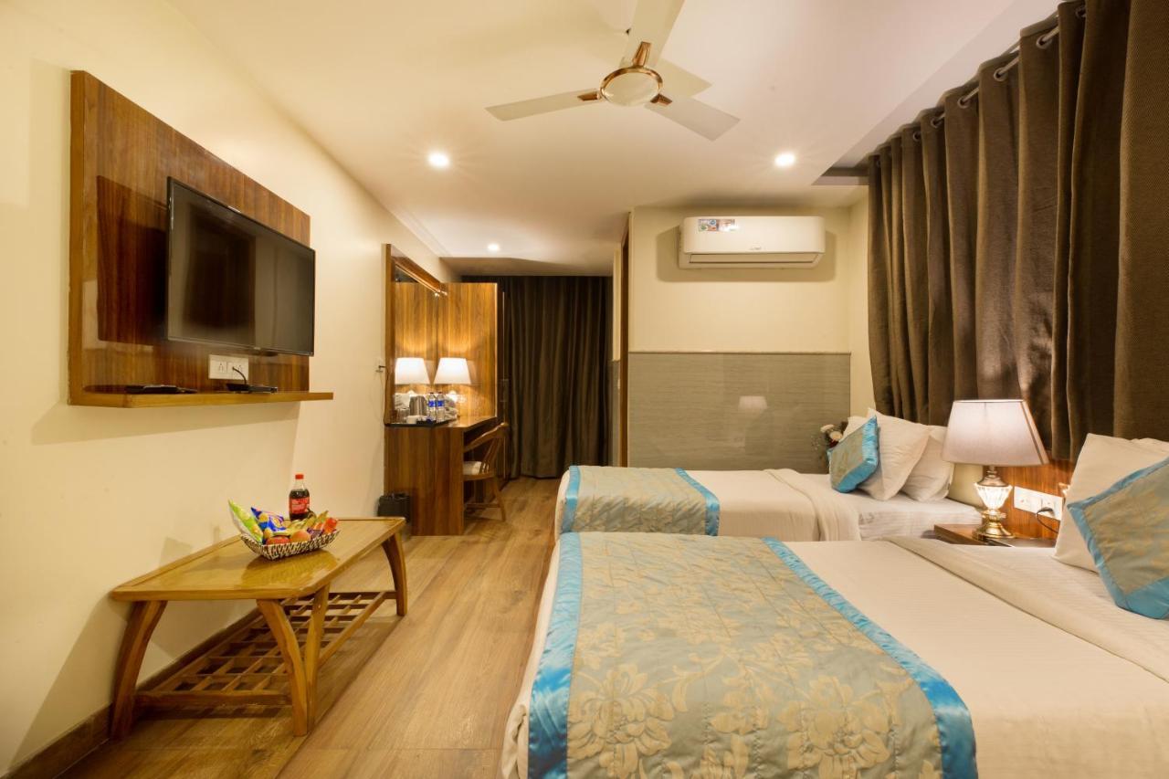 Hotel Viva Palace 新德里 外观 照片